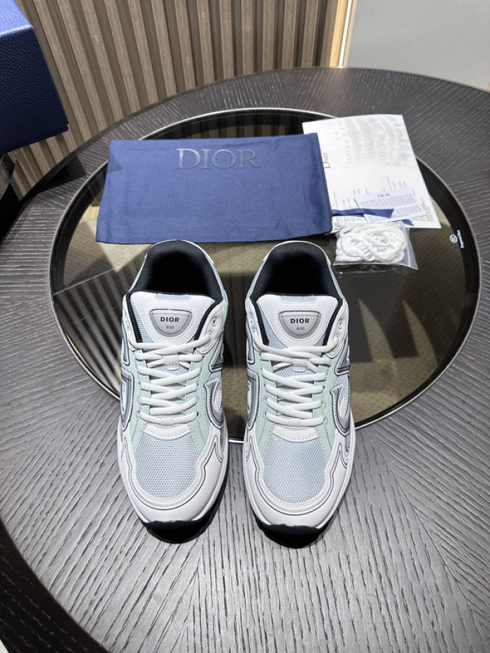 D*or b30 sneaker