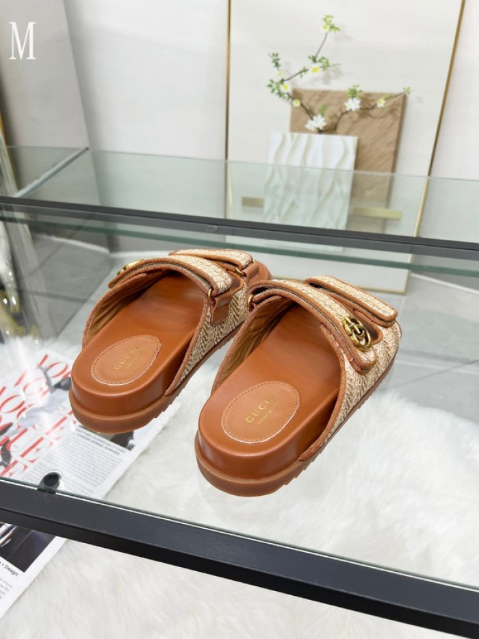 GUCC SANDALS