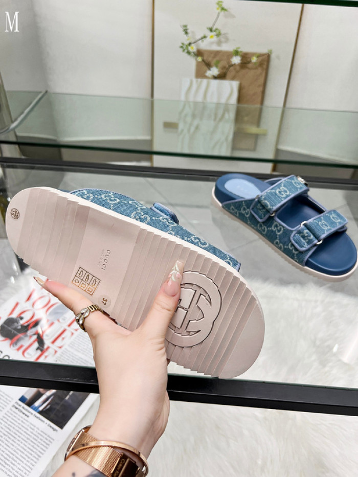 GUCC SANDALS