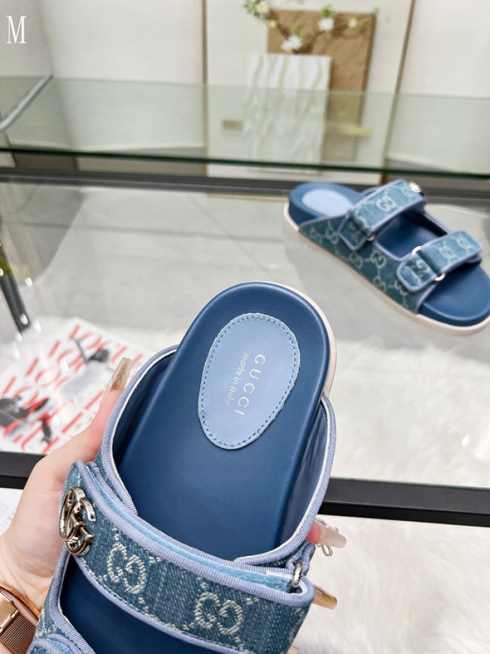 GUCC SANDALS