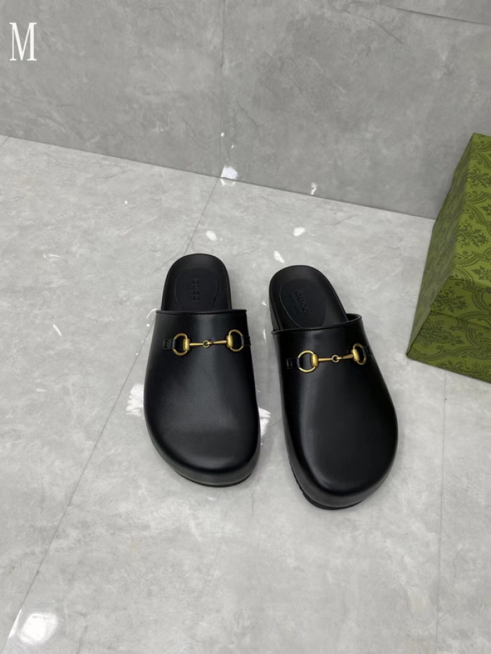 GUCC SANDALS
