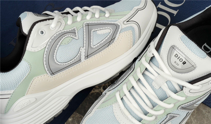 D*or b30 sneaker