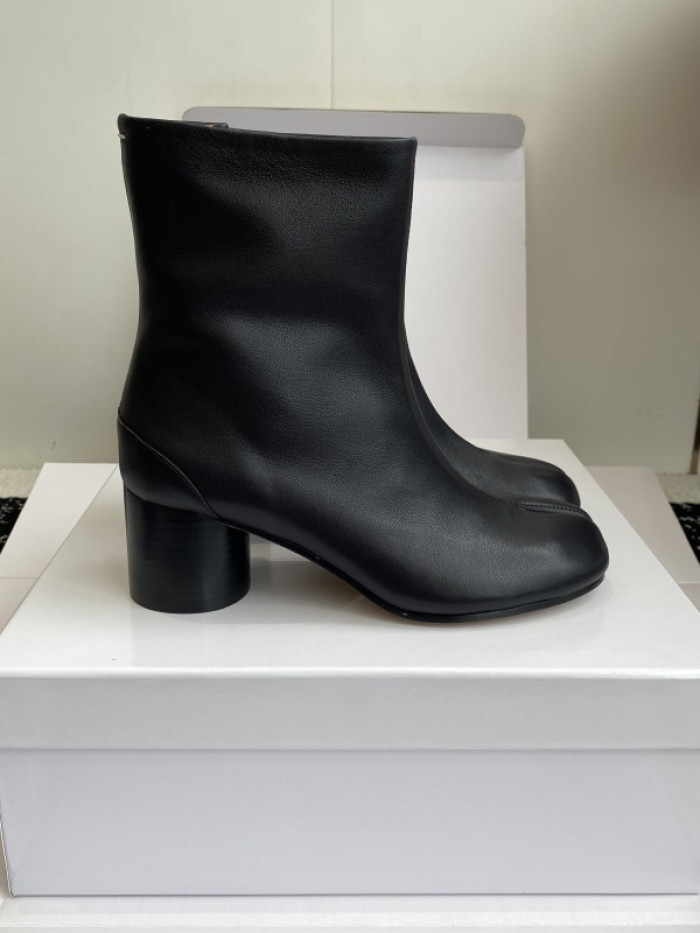 Maison Margiela Tabi Shoes