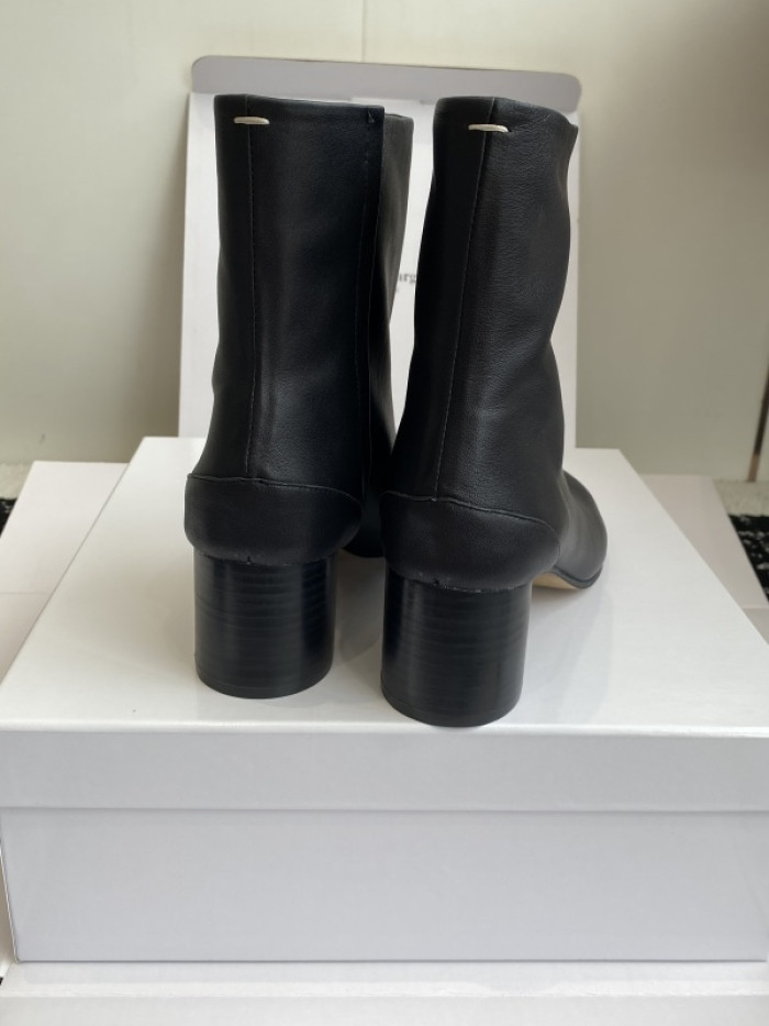 Maison Margiela Tabi Shoes