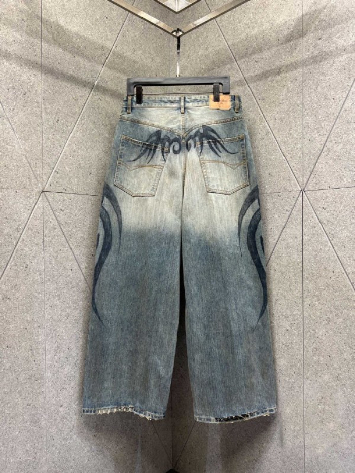 Balen*ciaga Jeans