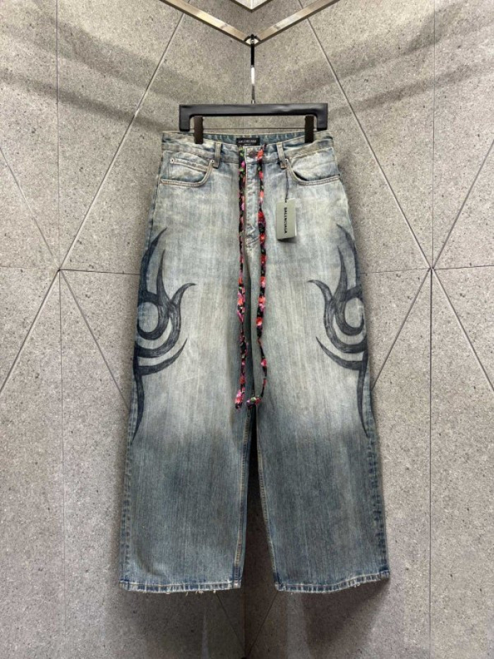 Balen*ciaga Jeans