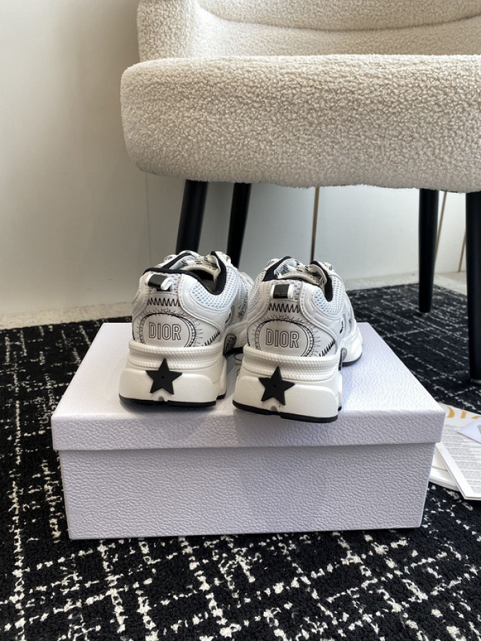Dior SNEAKER