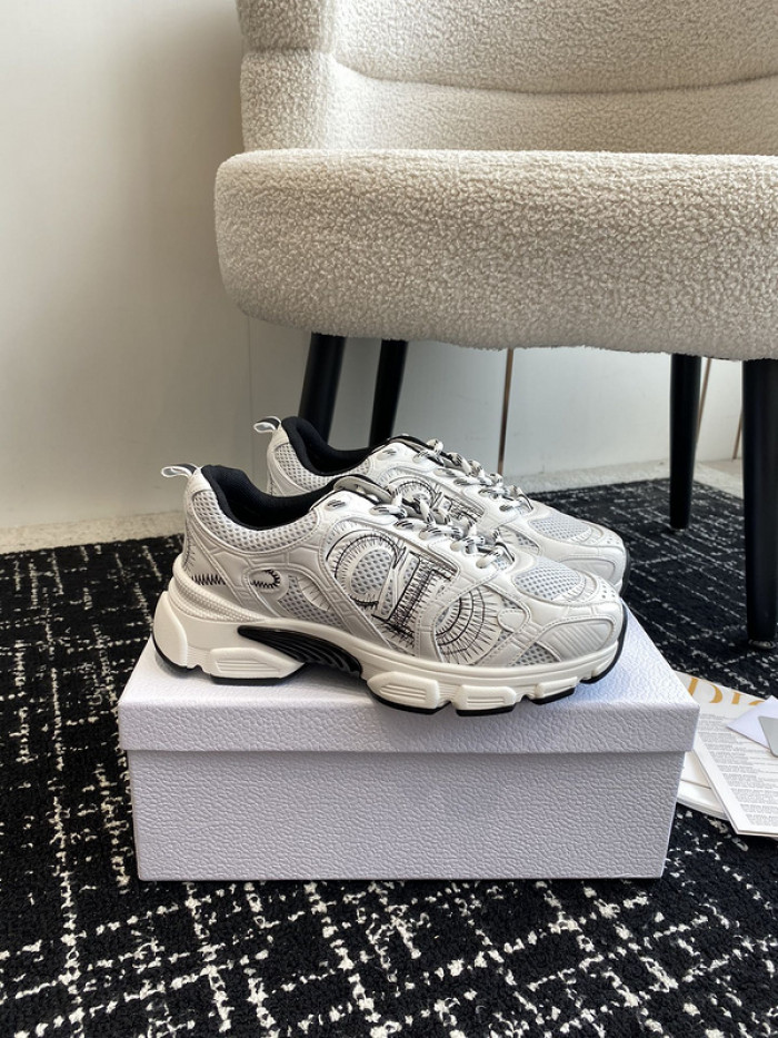 Dior SNEAKER