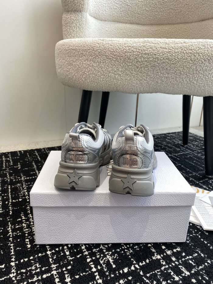 Dior SNEAKER