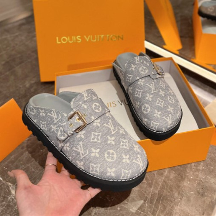 LV SANDALS