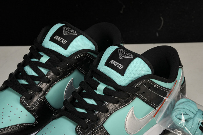 nike sb dunk low diamond S*pply co. aqua blue 304292-402