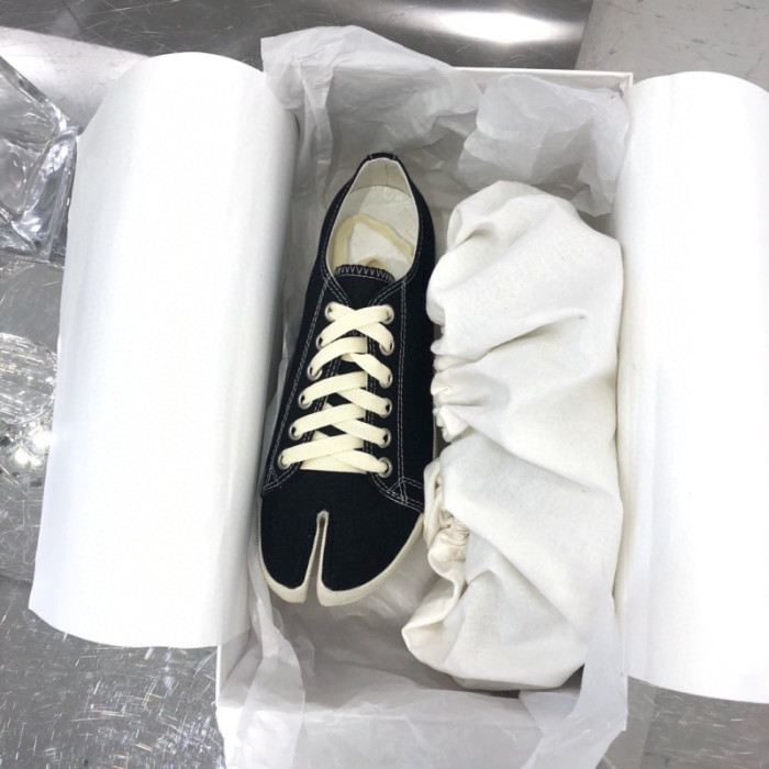 Maison Margiela Tabi Shoes