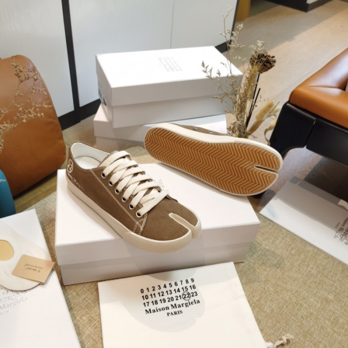 Maison Margiela Tabi Shoes