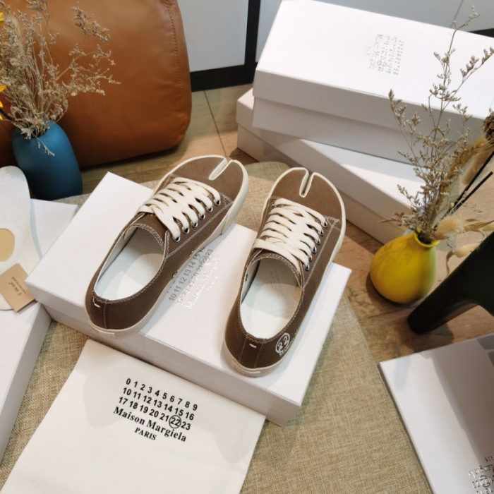 Maison Margiela Tabi Shoes