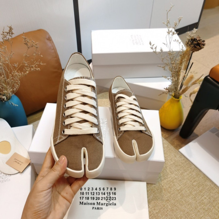 Maison Margiela Tabi Shoes