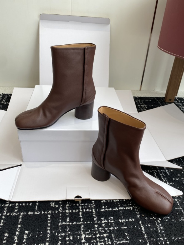 Maison Margiela Tabi Shoes
