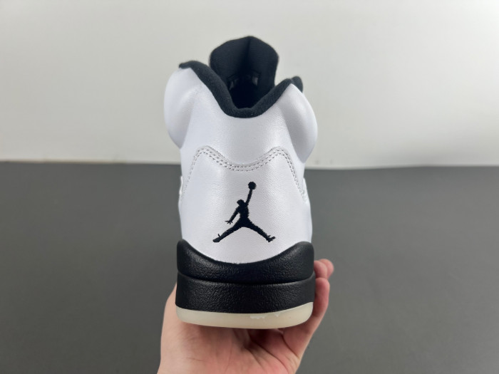 jordan 5 retro "white and black" dd0587-110