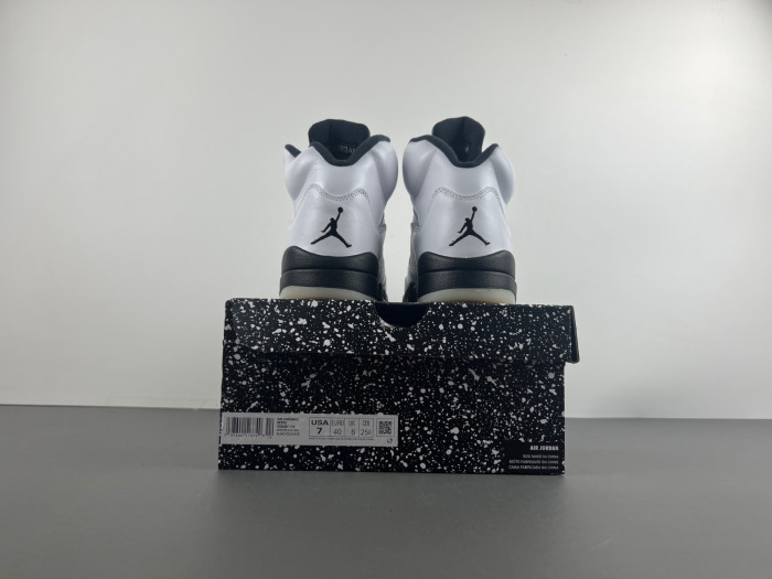 jordan 5 retro "white and black" dd0587-110