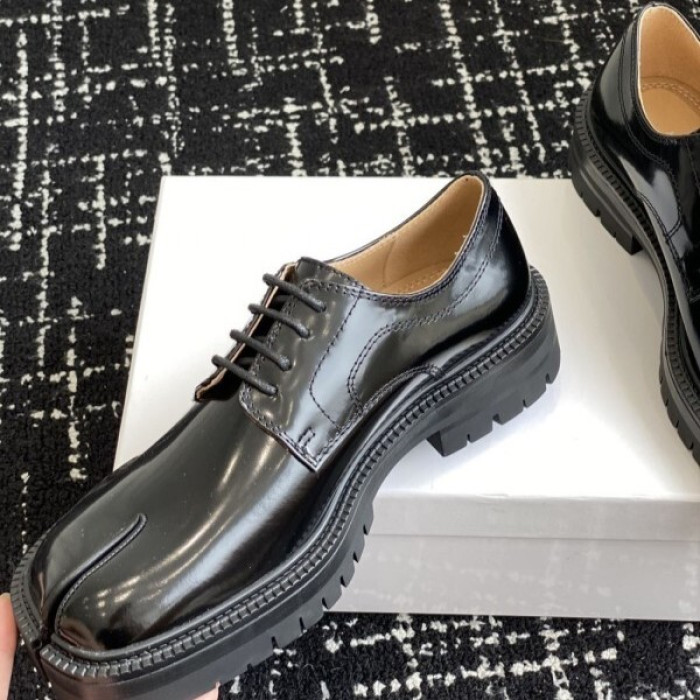 Maison Margiela Tabi Shoes