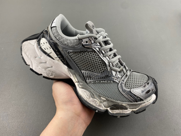 Ba*len*cia*ga runner