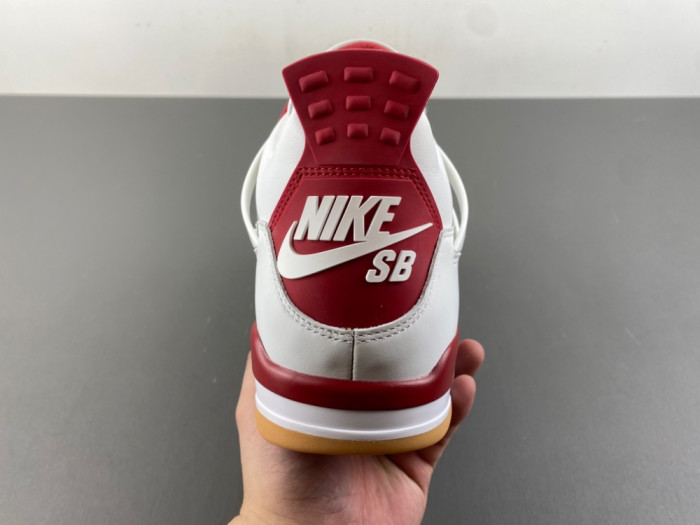 Air Jordan 4 Retro