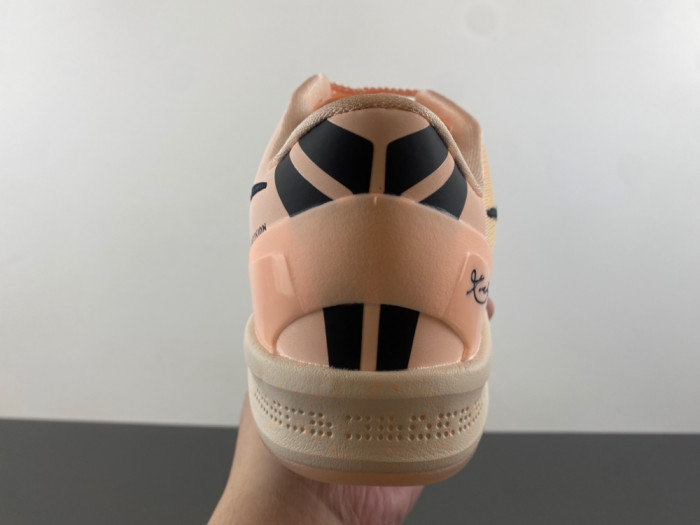 NIKE ZOOM KOBE 8 HQ3138-800