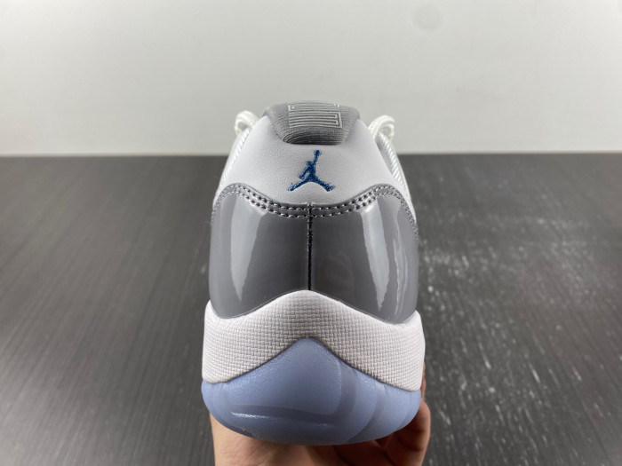Jordan 11 Retro Cement Grey AV2187-140