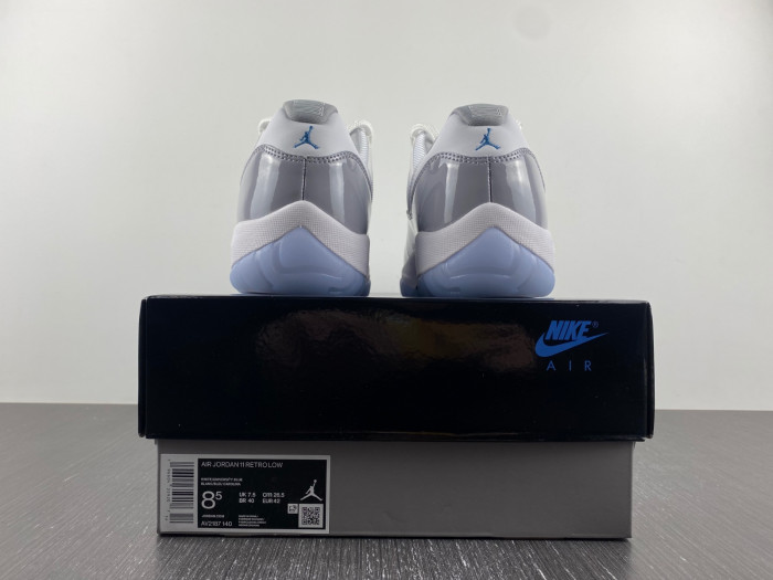 Jordan 11 Retro Cement Grey AV2187-140