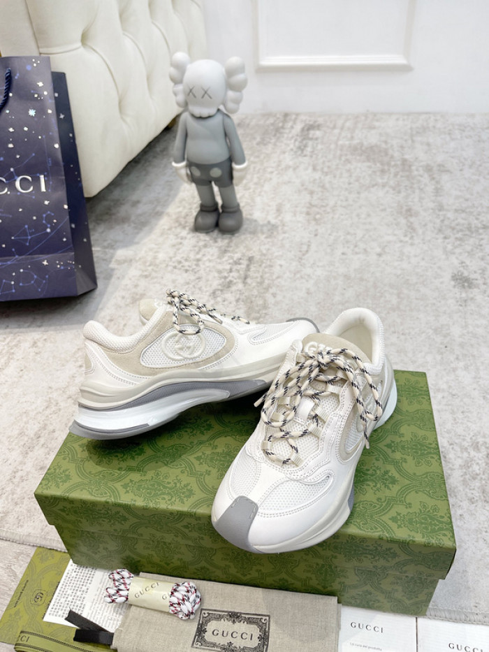g*u*i run sneaker