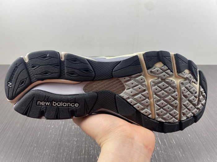 patta keep your family close x new balance 990 v3 m990pp3