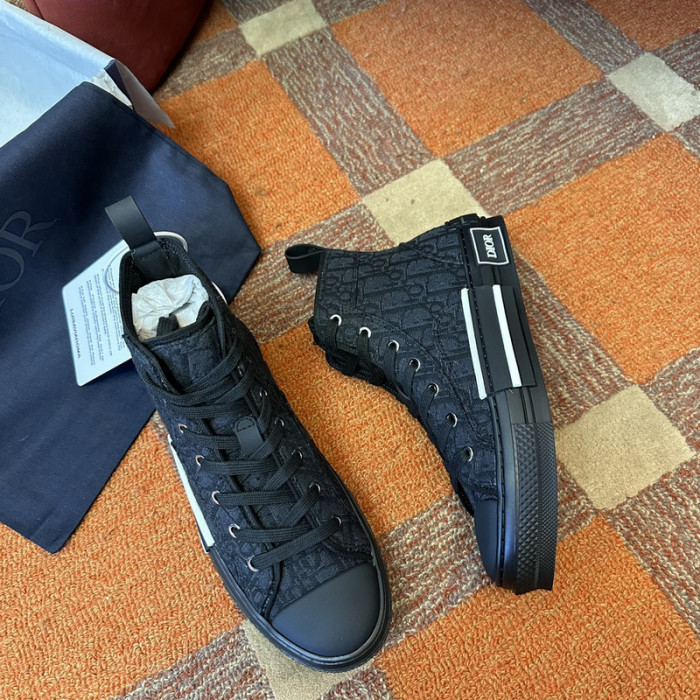 DIOR B23 Oblique Sneaker