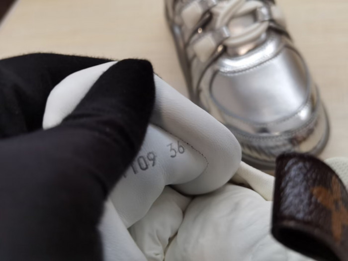 Air Jordan 1 High OG WMNS “Varsity Red” FD2596-602