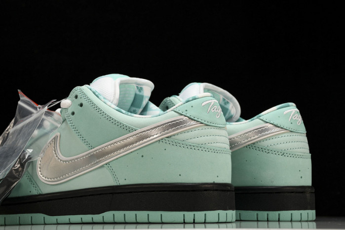 nike sb dunk low T*f*ny green bv1310-402