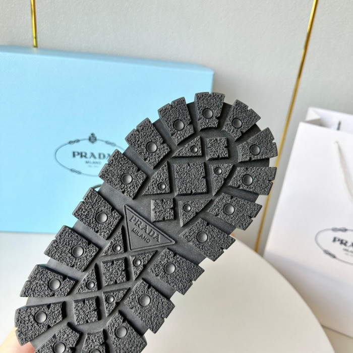 prado boots