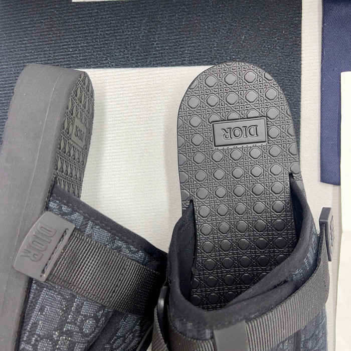 D*or alpha sandal oblique