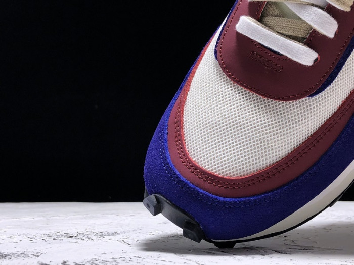 nike ld waffle sacai white blue bv0073-700