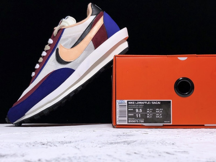 nike ld waffle sacai white blue bv0073-700