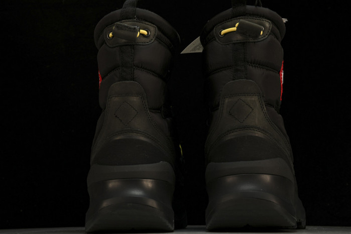 Can*a Go*e toronto boot
