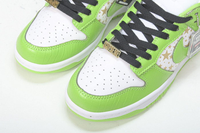 nike sb dunk low S*p*e stars mean green dh3228-101