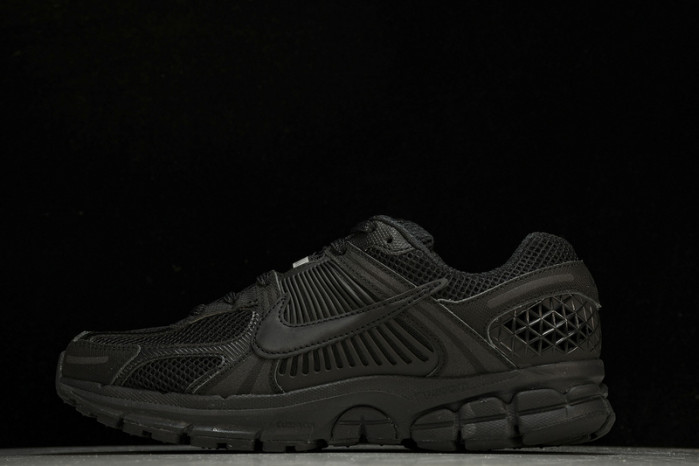 nike zoom vomero 5 triple black (2023) bv1358-003