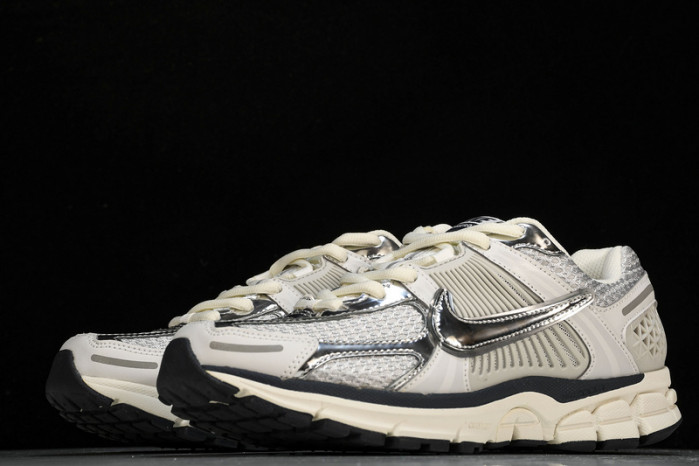 nike zoom vomero 5 photon dust metallic silver
