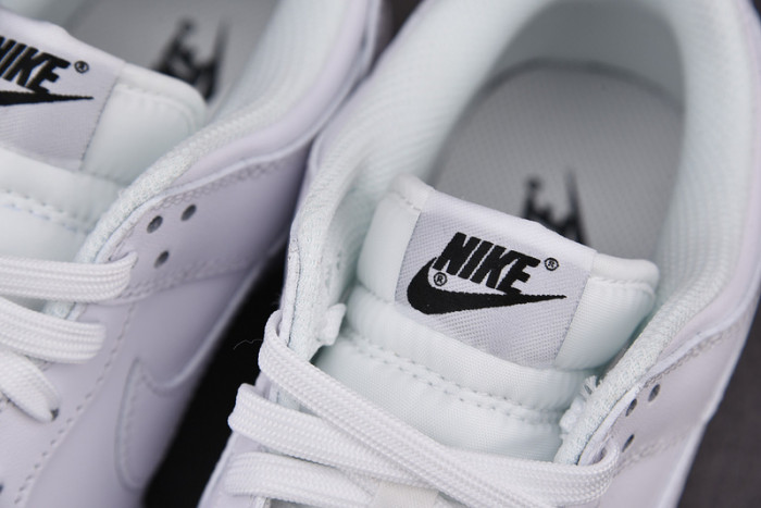 wmns dunk low