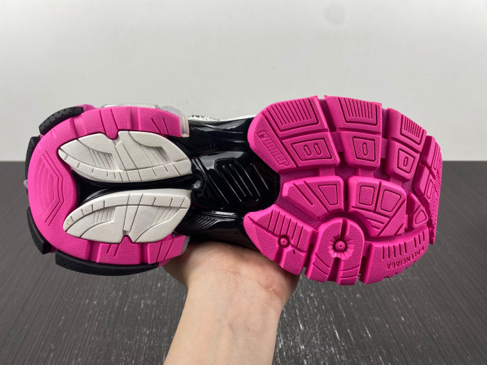 Ba*len*cia*ga runner