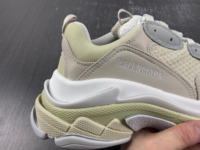 blcg sneaker triple.s.gomma gray-light green 524039 w2fw4 9790