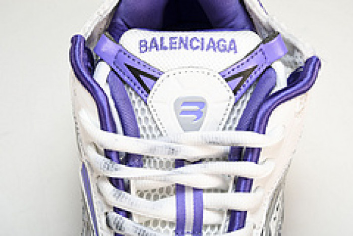 Ba*len*cia*ga runner