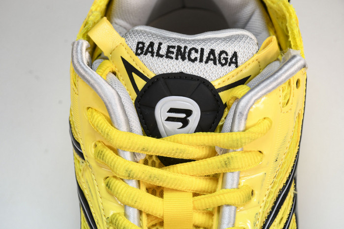 Ba*len*cia*ga runner
