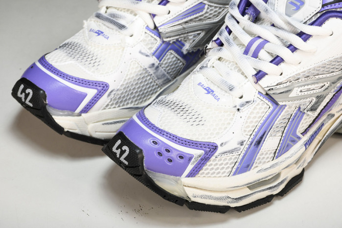Ba*len*cia*ga runner