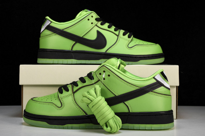 the powerpuff girls x nk sb dunk low fz8319-300
