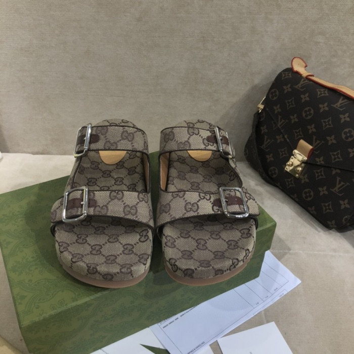 GUCC SANDALS