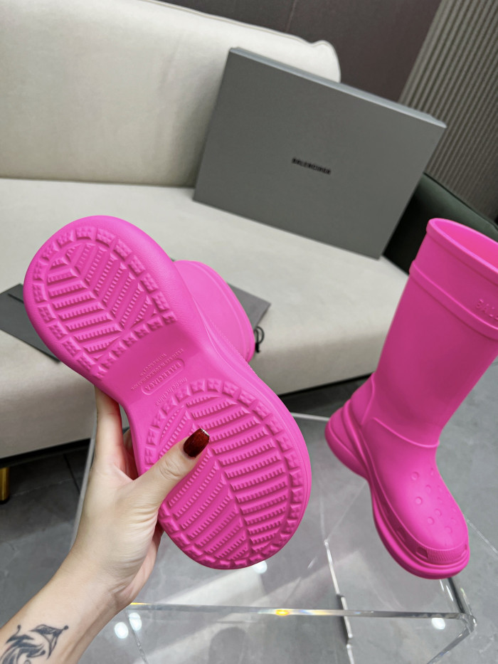 Ba*len*cia*ga x crocs boot pink (w)